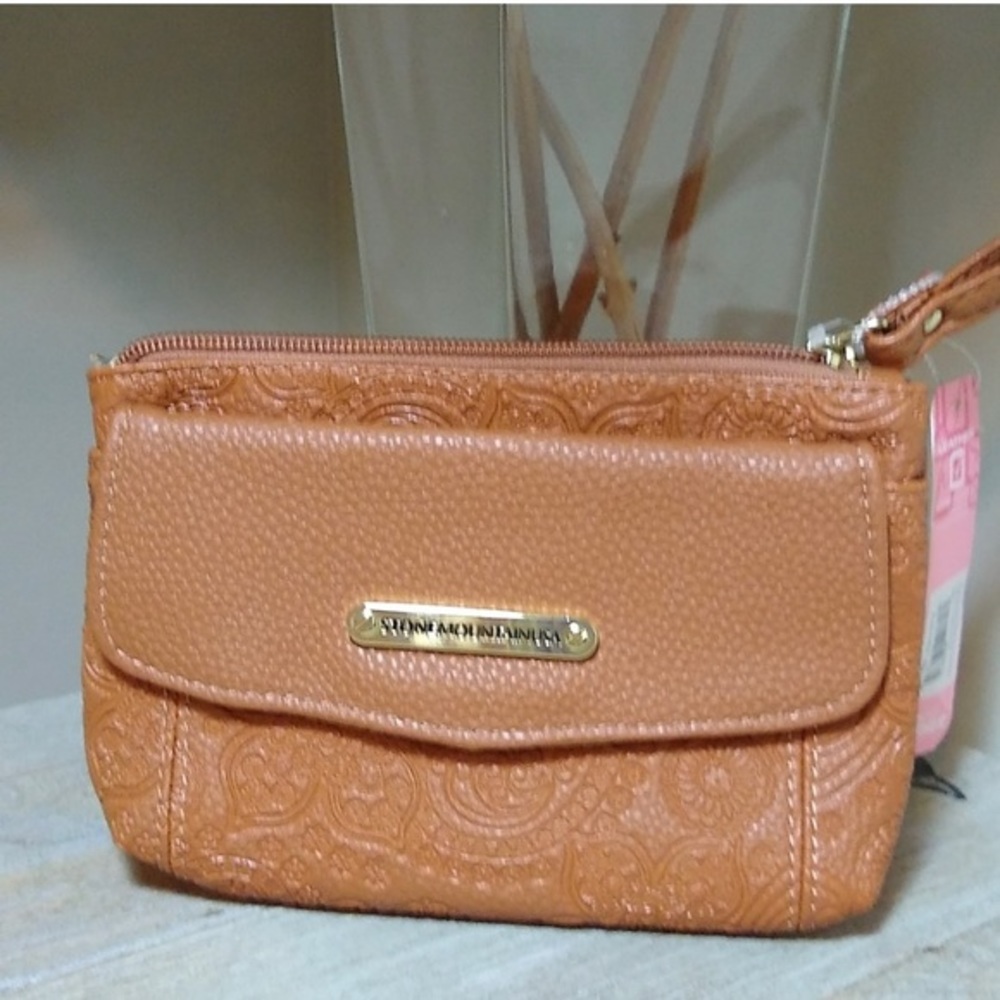 Beautiful Stone Mountain Bonded Tan Leather Wristlet. Embossed Leather.